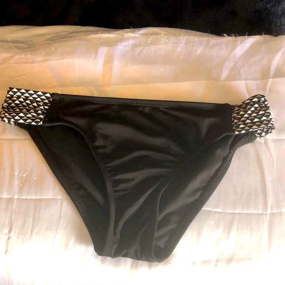 COPY - Bikini bottom - Picture 1 of 3